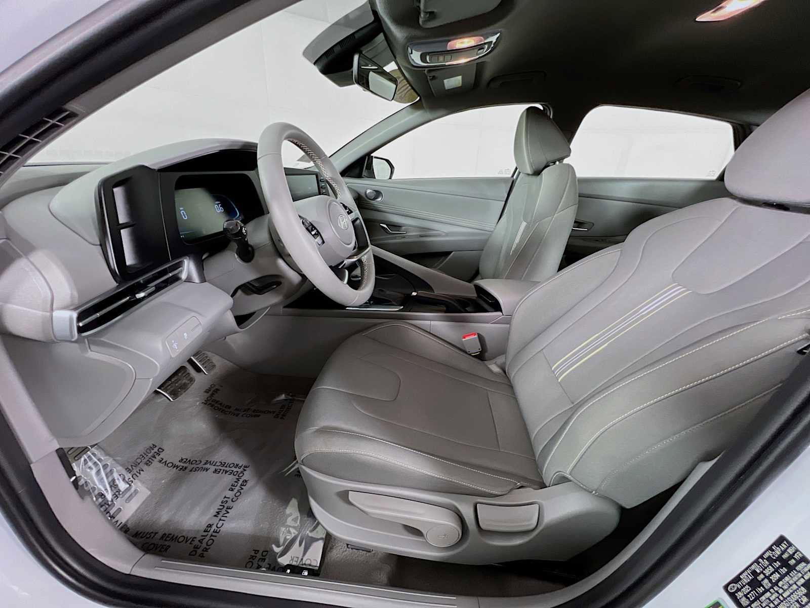 Certified 2025 Hyundai Elantra Sport FWD image 20