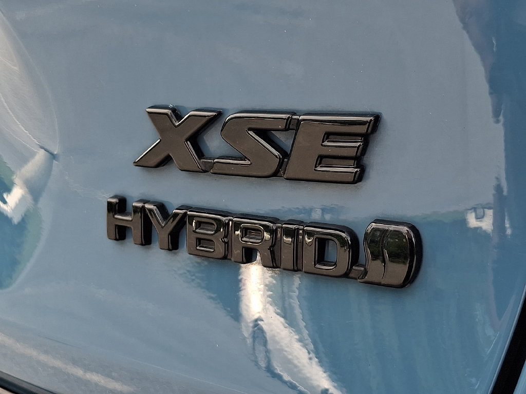 Certified 2023 Toyota RAV4 XSE AWD/4WD image 30