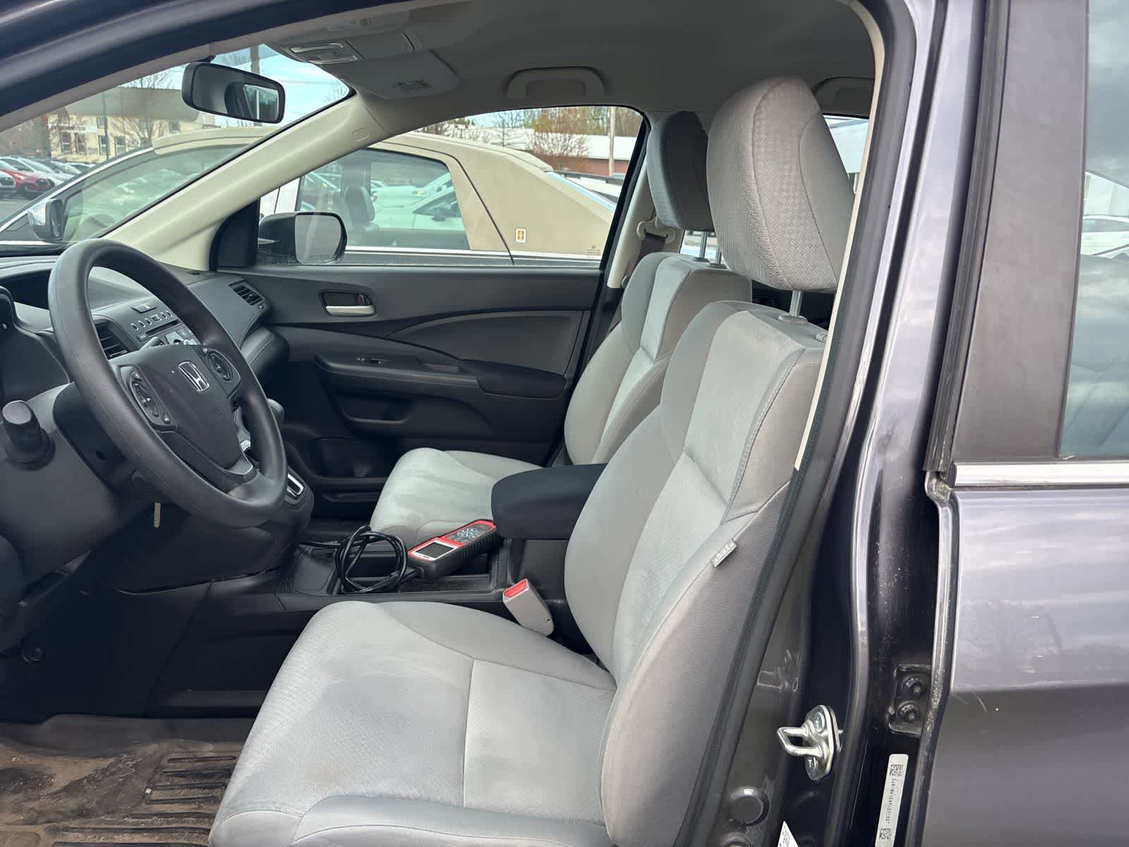 Used 2015 Honda CR-V LX image 5