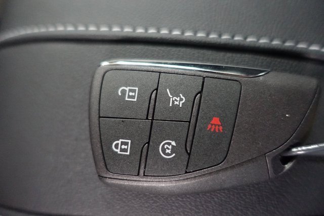 Used 2025 Chevrolet Traverse LT w/ Enhanced Driving Package image 17