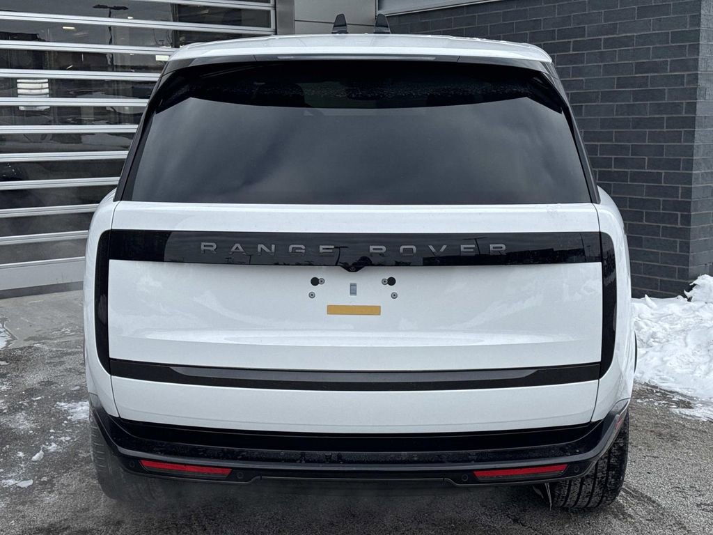 New 2026 Land Rover Range Rover SE image 5
