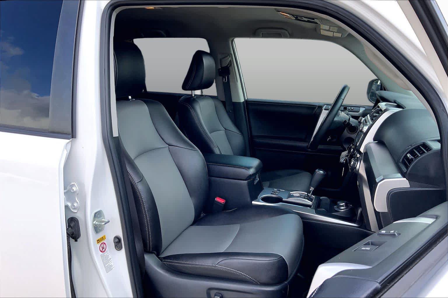 Used 2018 Toyota 4Runner SR5 Premium AWD/4WD image 9