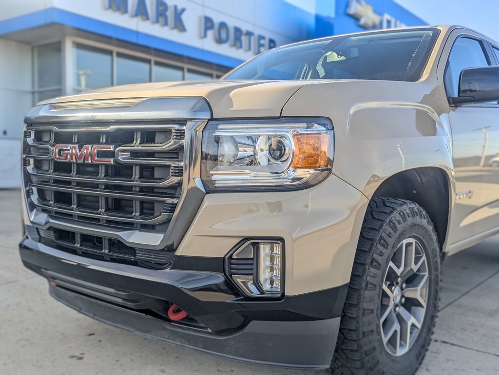 Used 2022 GMC Canyon AT4 w/ Trailering Package image 15