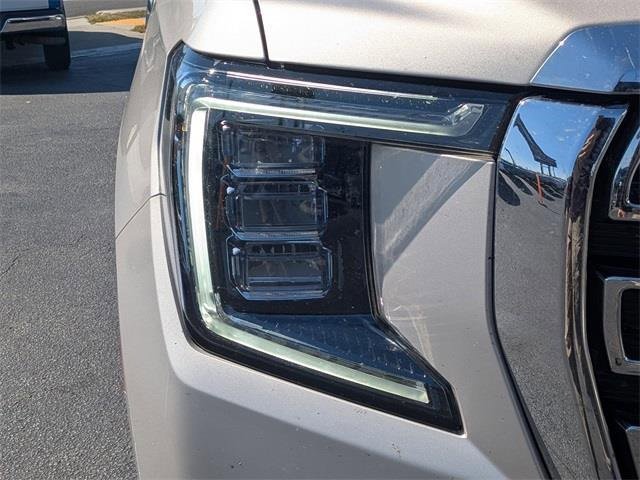 Used 2021 GMC Yukon XL SLT w/ SLT Luxury Plus Package image 10