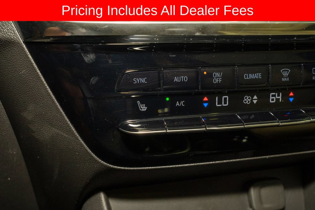 Used 2025 Buick Encore GX Avenir w/ Avenir Convenience Package FWD image 16