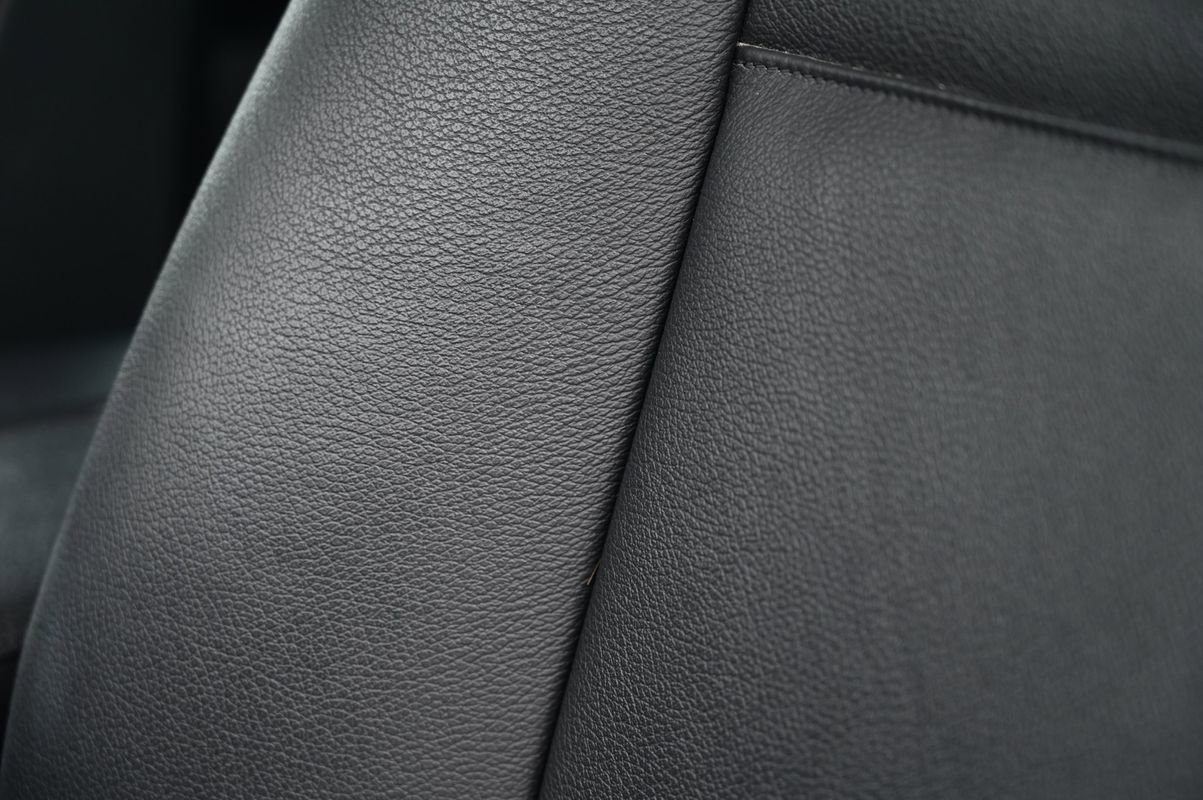 Used 2013 BMW X6 xDrive50i image 19