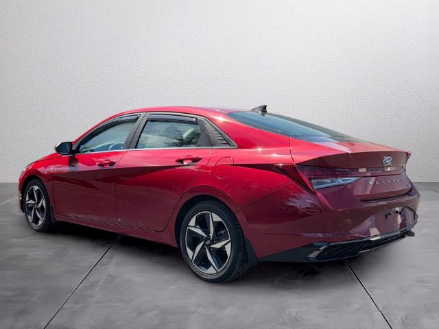 Used 2023 Hyundai Elantra Limited FWD image 3