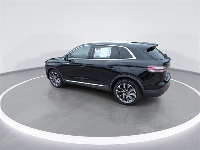 Used 2022 Lincoln Nautilus Reserve w/ Equipment Group 201A image 6