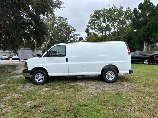 New 2025 Chevrolet Express 2500 Work Van 3D Cargo Van w/ Driver Convenience Package RWD image 6