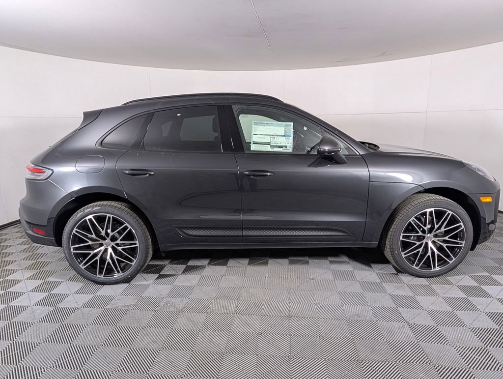 New 2026 Porsche Macan image 7
