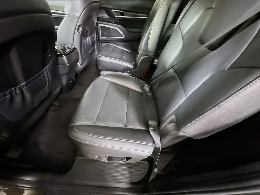 Used 2023 Kia Telluride S AWD/4WD image 27