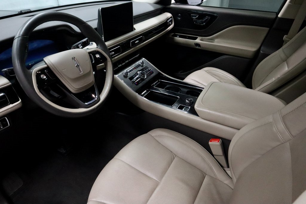 Used 2023 Lincoln Aviator Reserve w/ Class IV Trailer Tow Package image 27