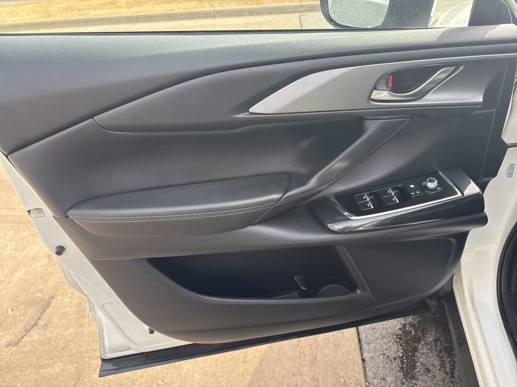 Used 2019 MAZDA CX-9 Touring image 12