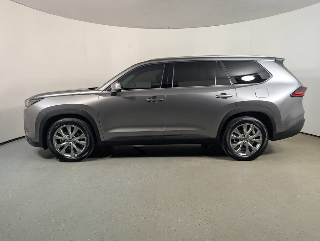 Used 2025 Toyota Grand Highlander AWD Hybrid image 4