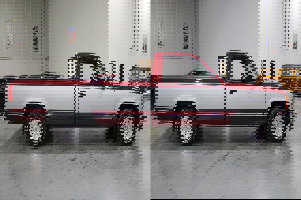 Used 1990 GMC Sierra 1500 2WD Regular Cab image 8