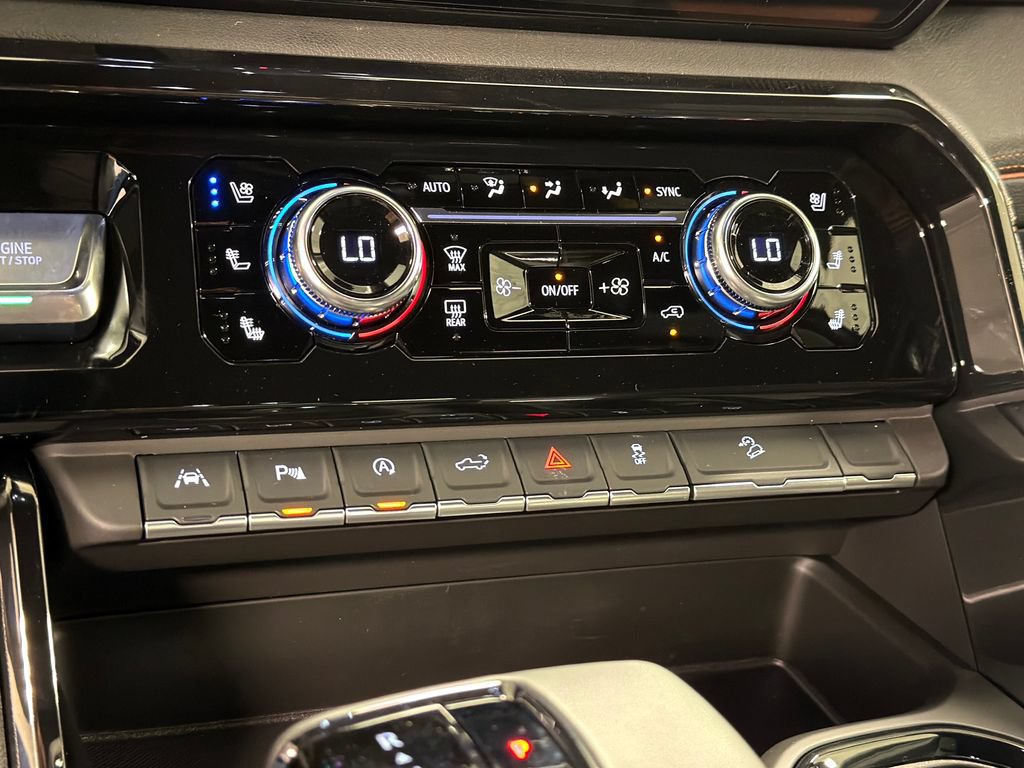 New 2026 GMC Sierra 1500 AT4 w/ AT4 Premium Package AWD/4WD image 38