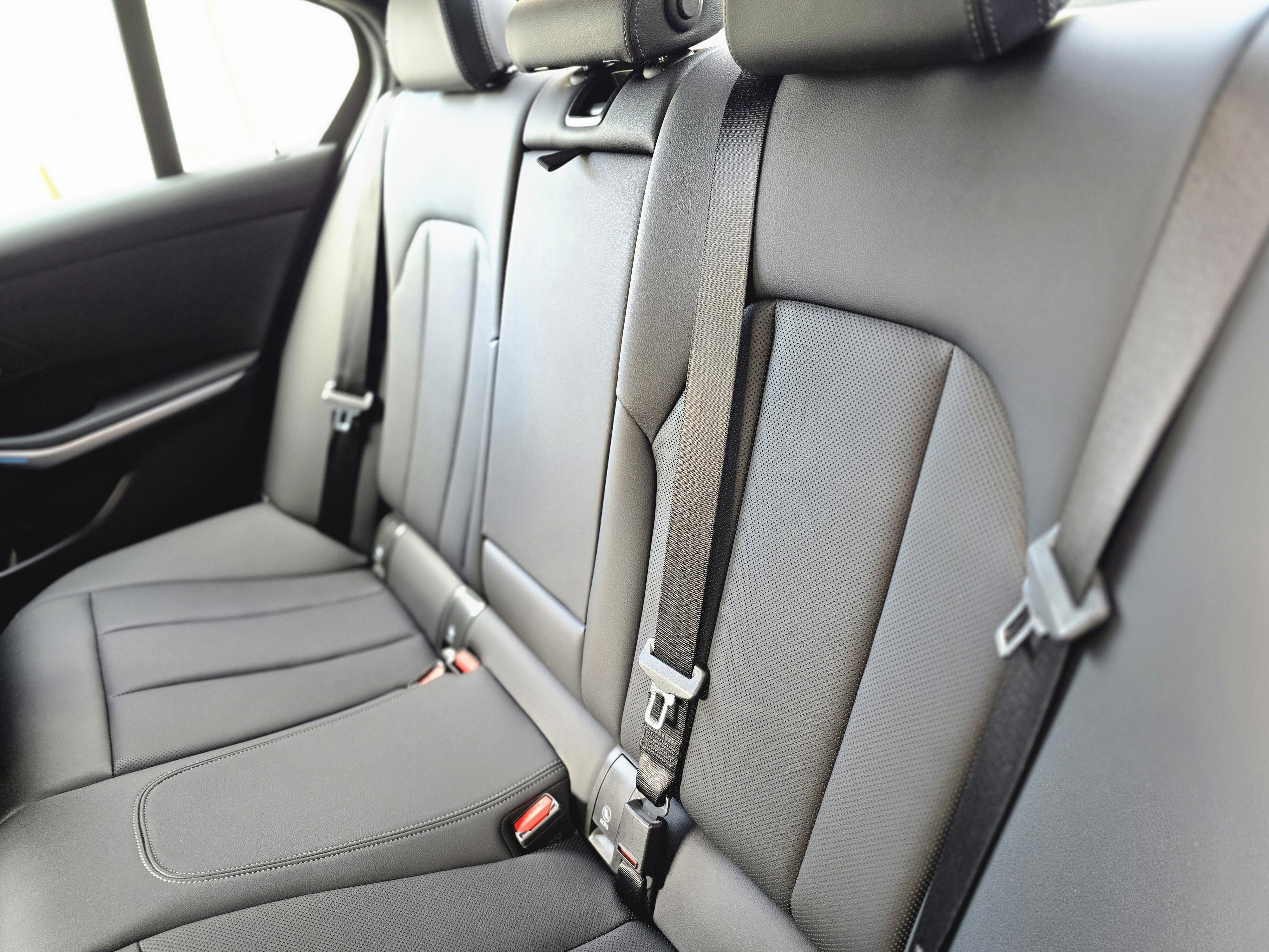 Used 2024 BMW 330i xDrive Sedan image 15