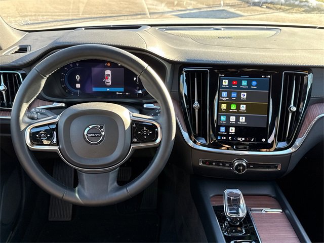 Used 2024 Volvo V60 B5 Cross Country Ultimate image 23