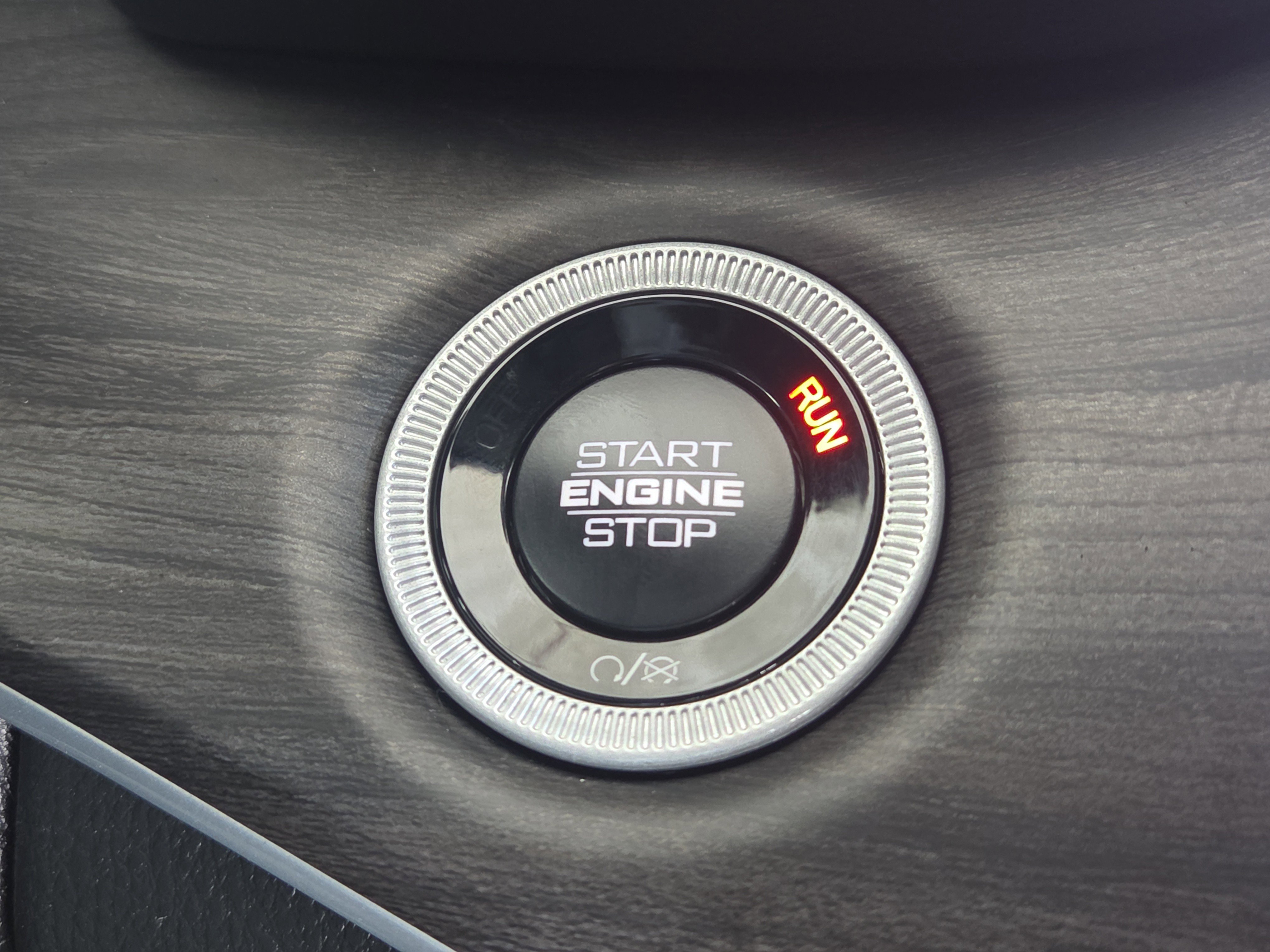 New 2025 Jeep Grand Cherokee Limited w/ Black Appearance Package image 31