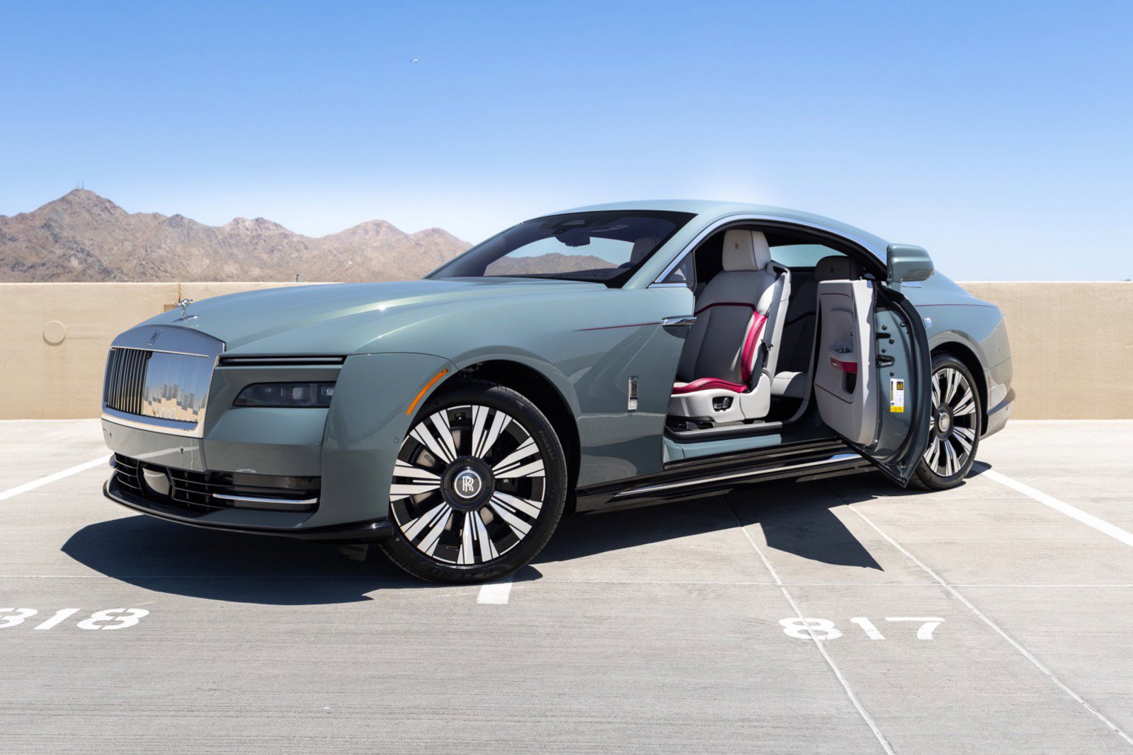 Used 2024 Rolls-Royce Spectre w/ Spectre Launch Package AWD/4WD image 10