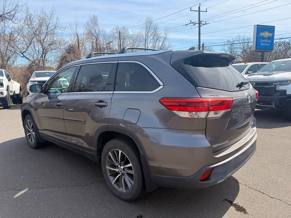 Used 2018 Toyota Highlander XLE image 9