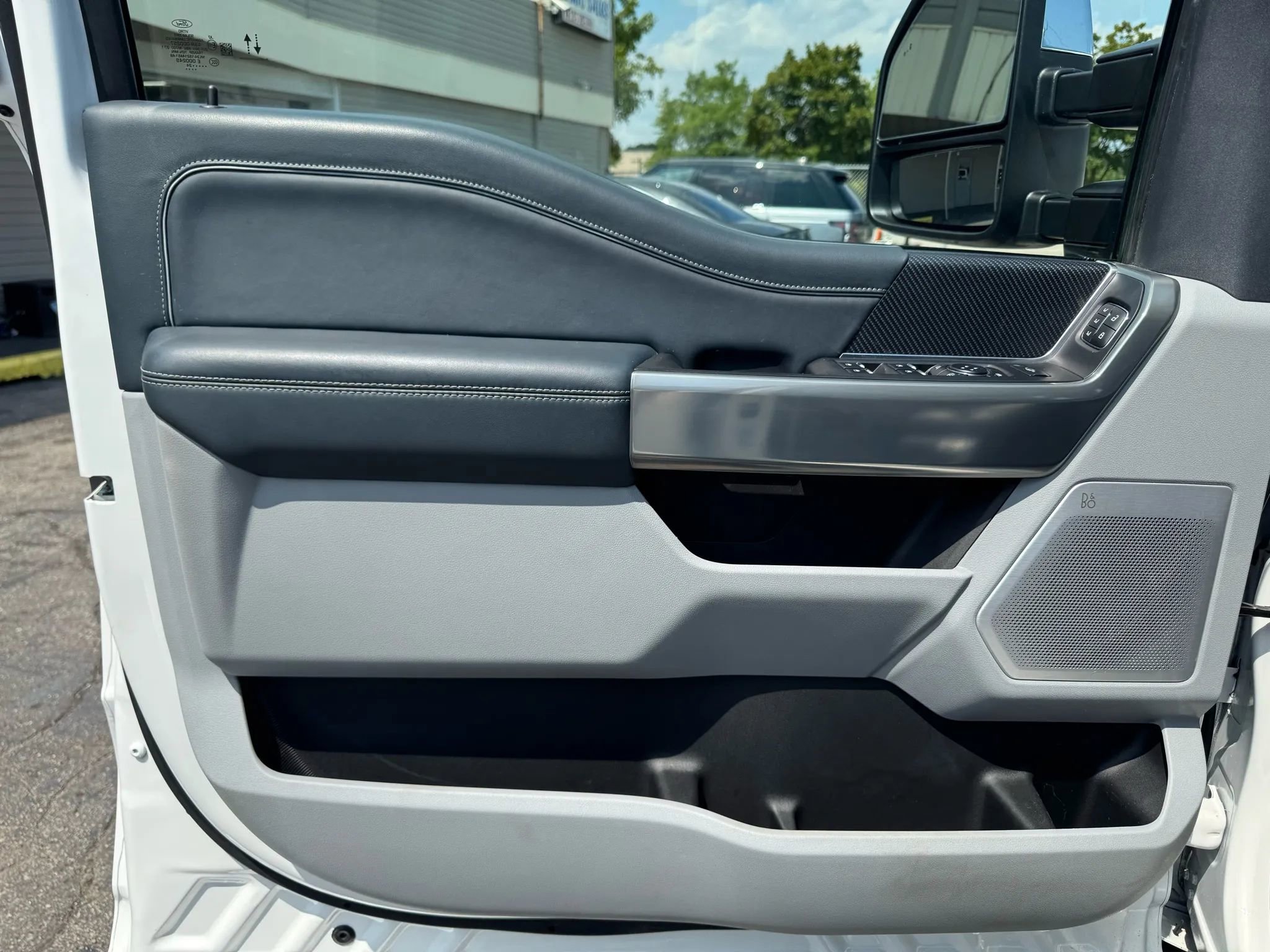 Used 2024 Ford F250 Limited w/ FX4 Off-Road Package image 21