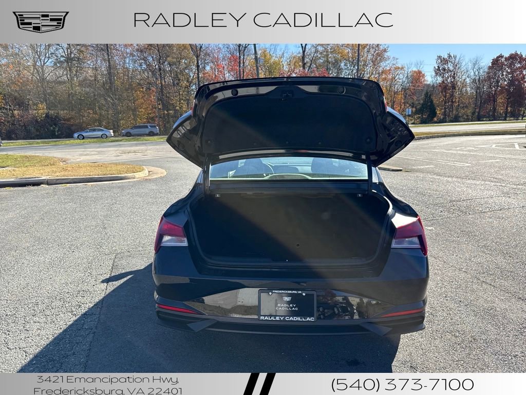 Used 2022 Hyundai Elantra SEL image 12