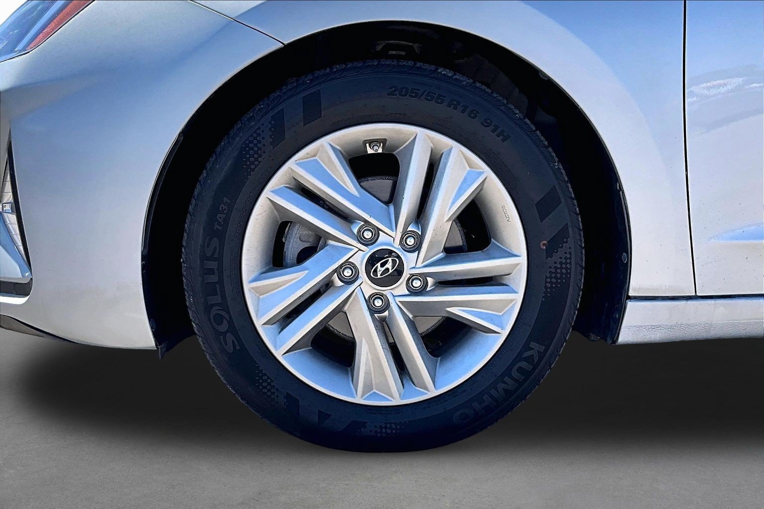 Used 2020 Hyundai Elantra SEL w/ Convenience Package (C2) FWD image 8