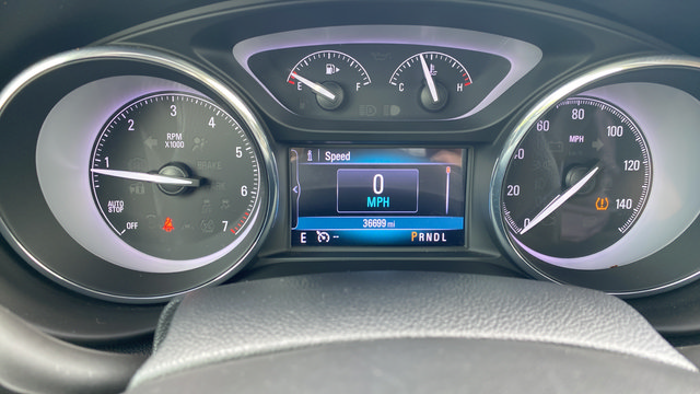 Used 2020 Buick Envision Essence FWD image 17