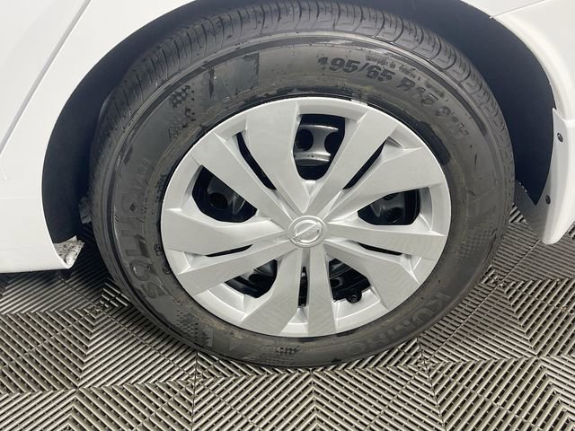 New 2025 Nissan Versa S w/ Trunk Package FWD image 19