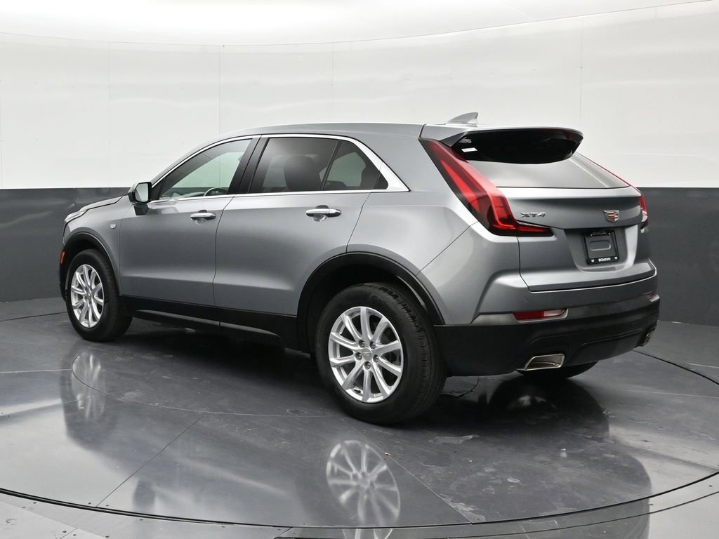 Certified 2023 Cadillac XT4 Luxury FWD image 3