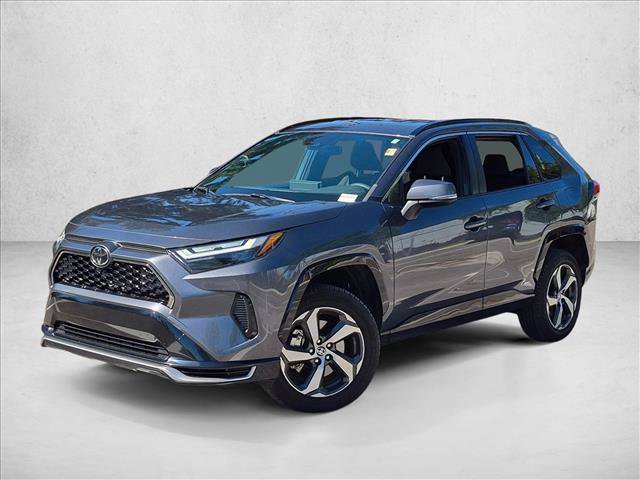 Used 2025 Toyota RAV4 SE AWD/4WD image 2