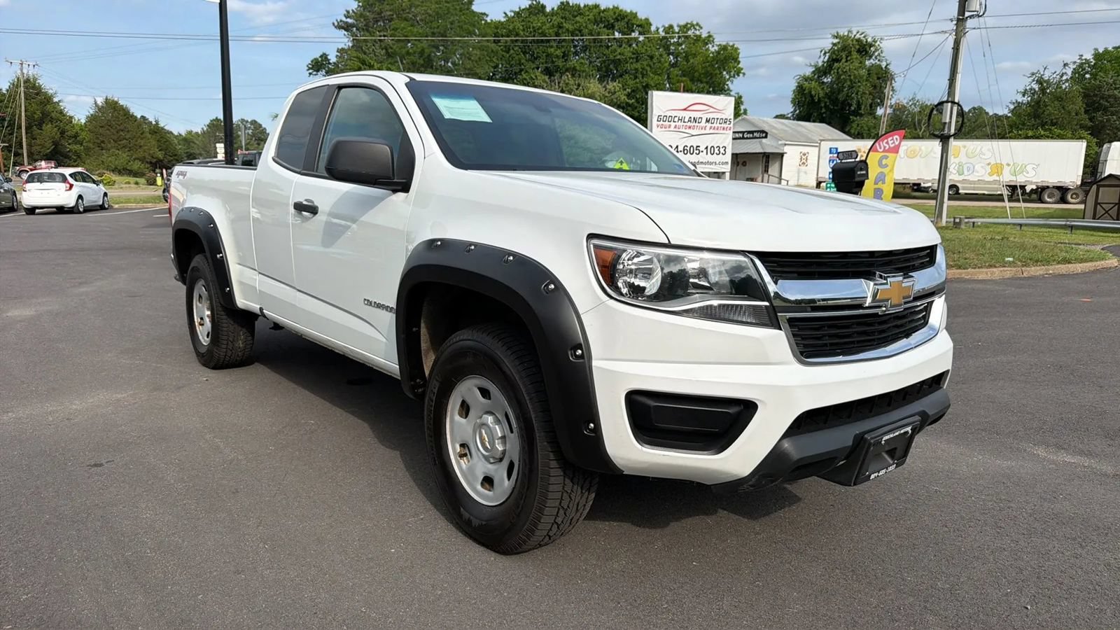 Used 2018 Chevrolet Colorado W/T AWD/4WD image 9