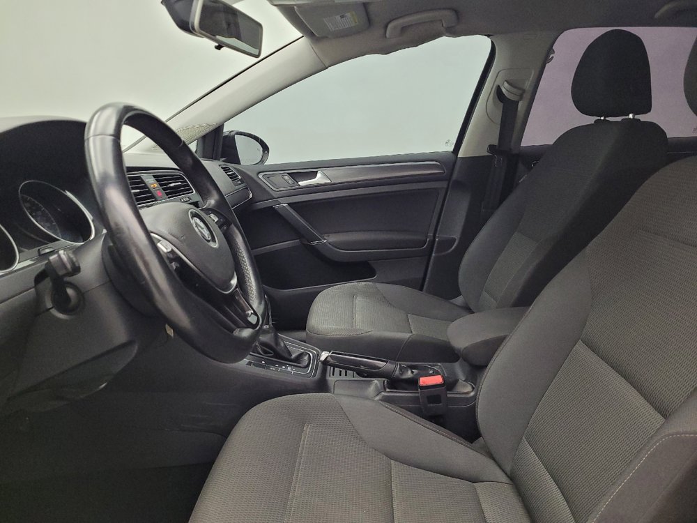 Used 2019 Volkswagen Golf S FWD image 17