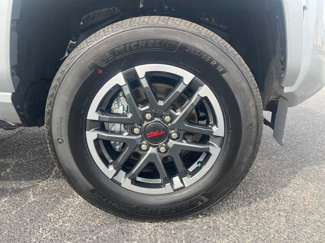 Used 2025 Toyota Tacoma TRD Sport AWD/4WD image 11