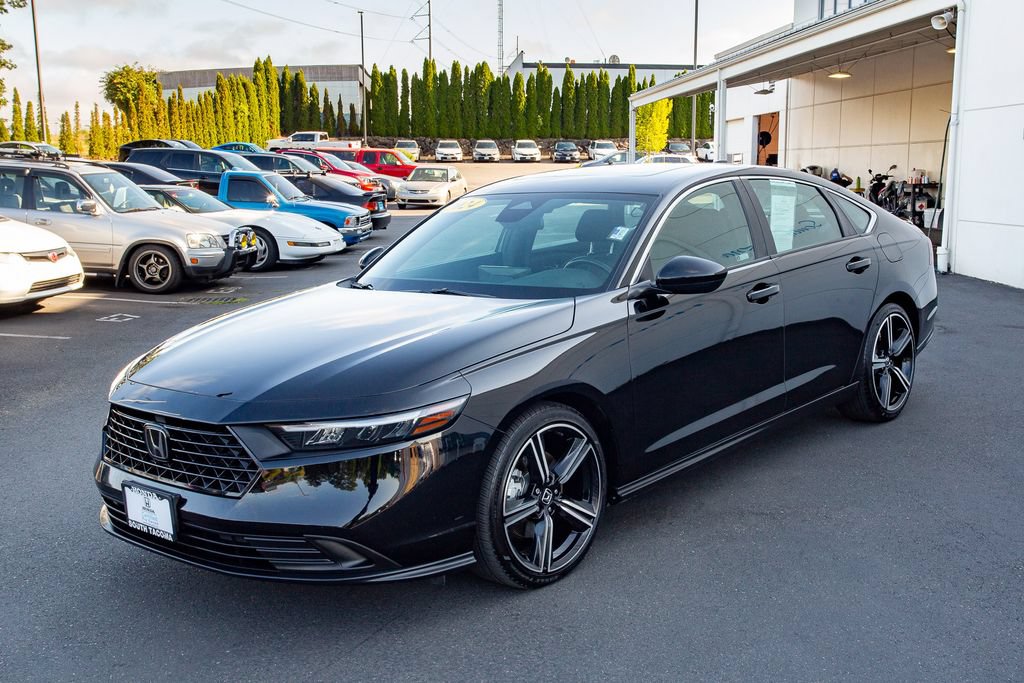 Used 2024 Honda Accord Sport image 6