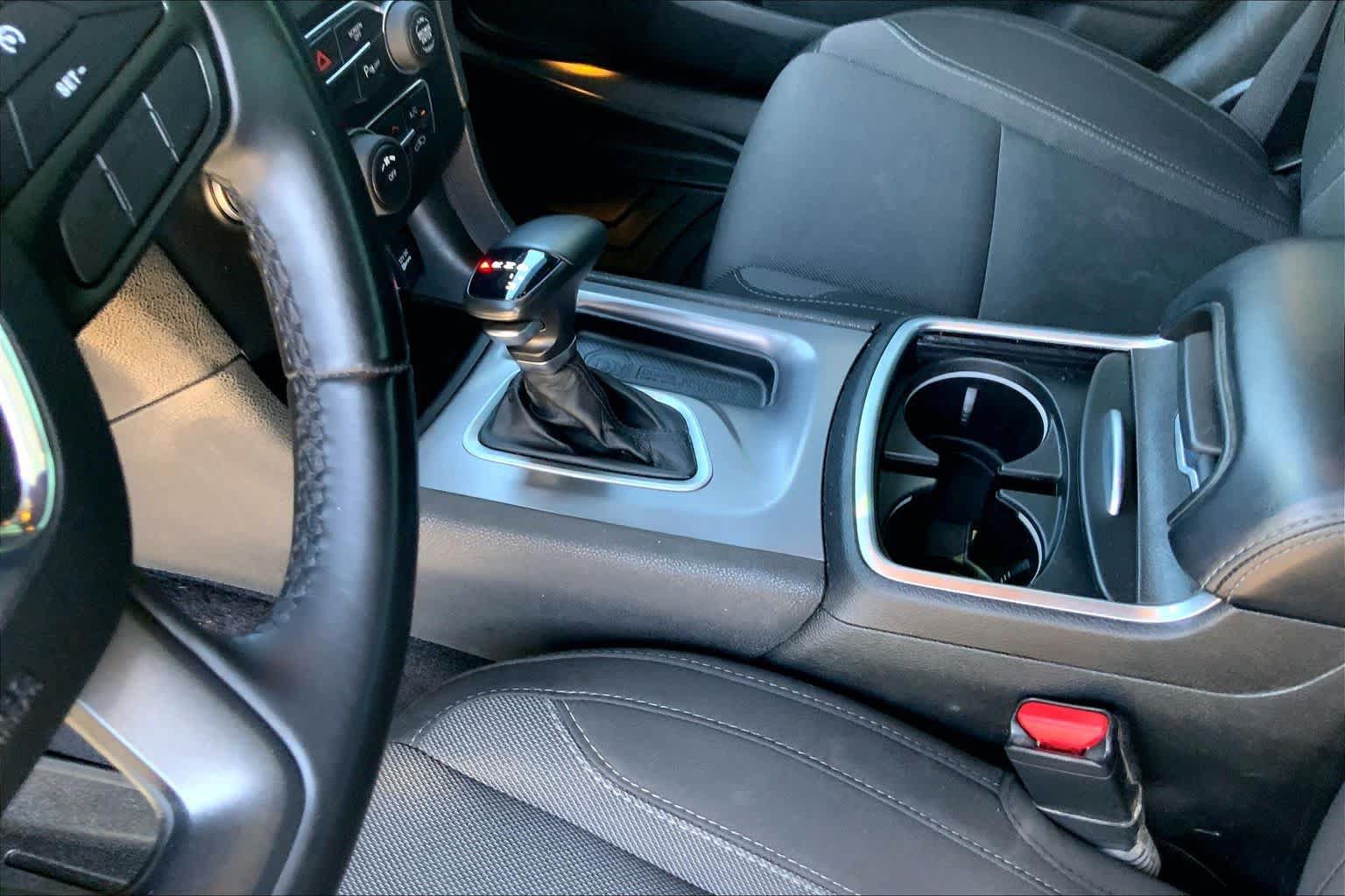 Used 2022 Dodge Charger SXT RWD image 17