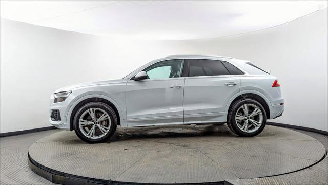 Used 2022 Audi Q8 Premium w/ Convenience Package image 3