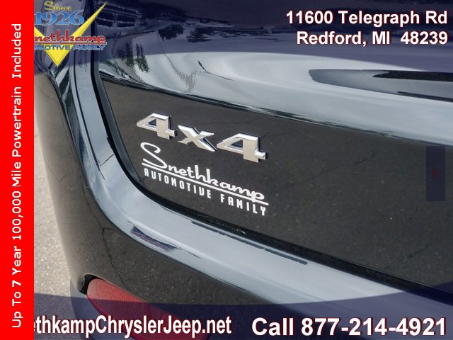 Certified 2024 Jeep Compass Limited image 28