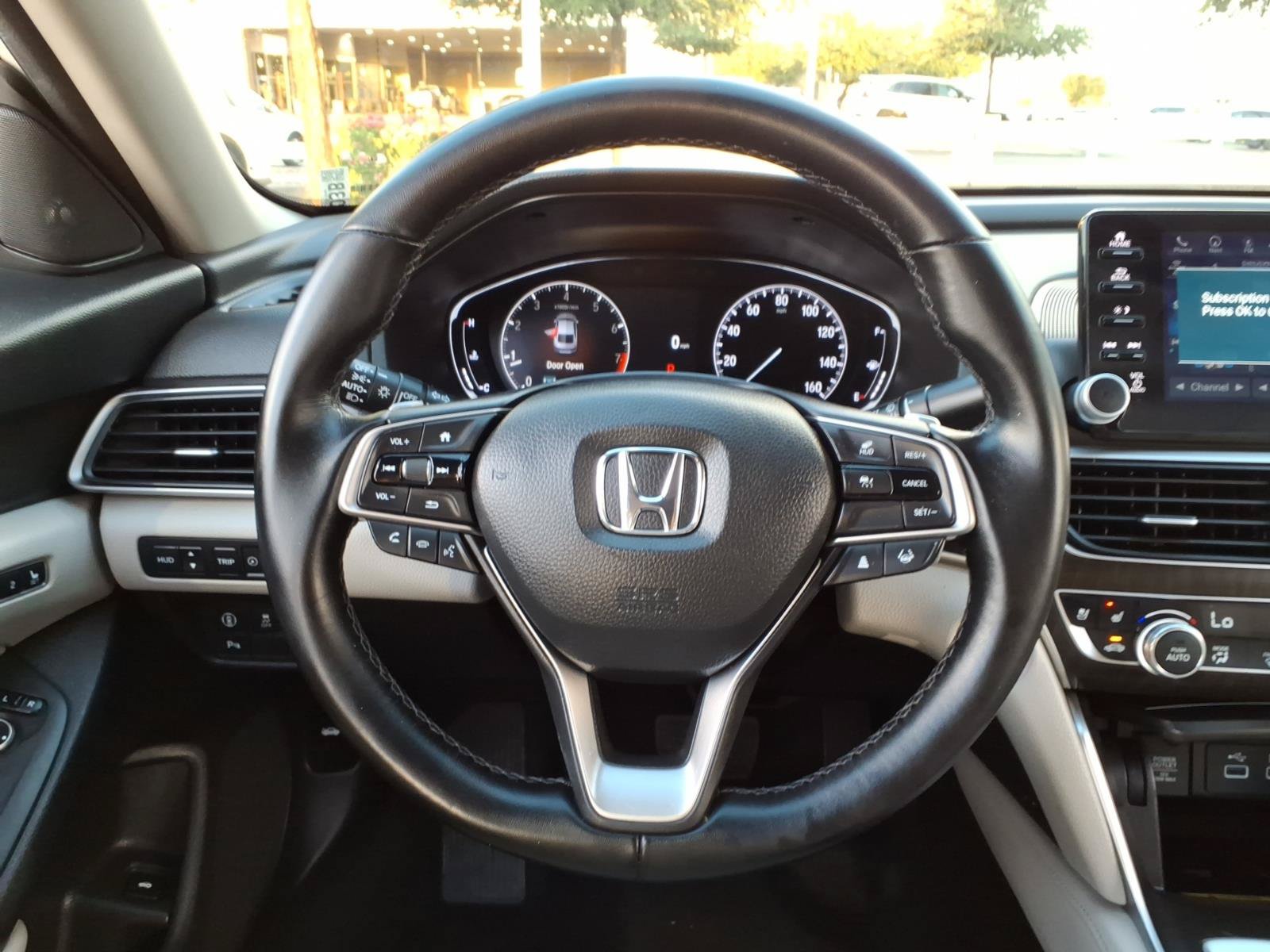 Used 2022 Honda Accord Touring image 11