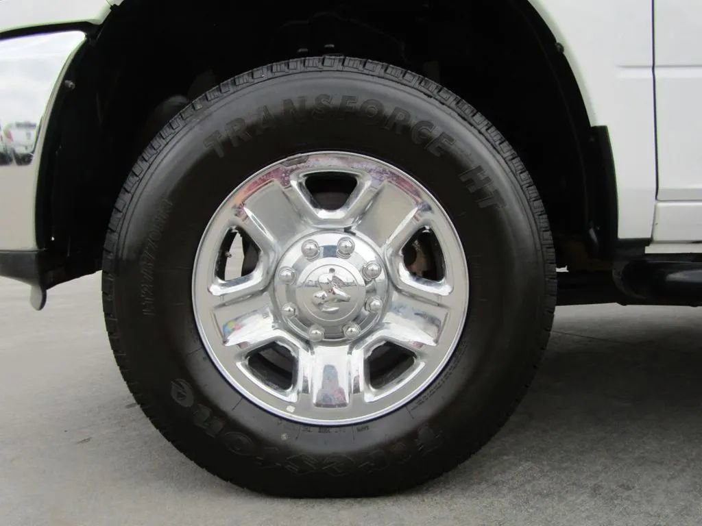 Used 2015 RAM 2500 SLT image 42