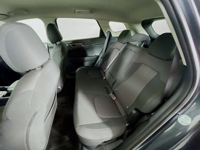 Used 2025 Kia Sportage LX FWD image 23