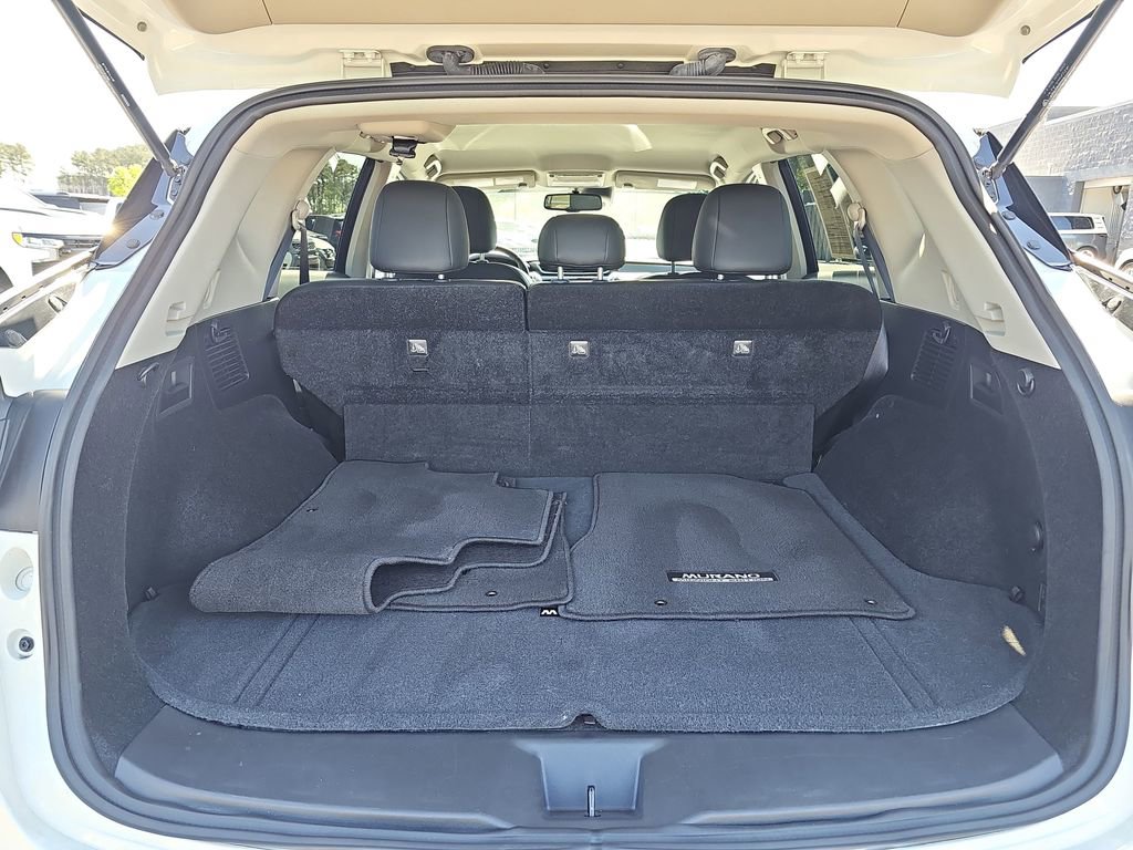 Used 2023 Nissan Murano SV w/ SV Midnight Edition Package image 15