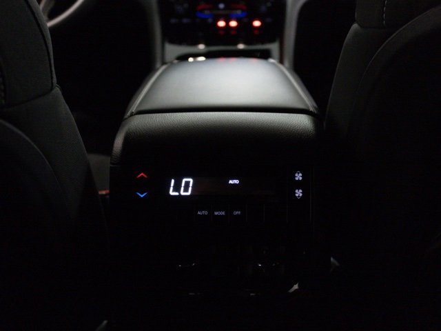 Certified 2024 Jeep Grand Cherokee L Laredo image 8