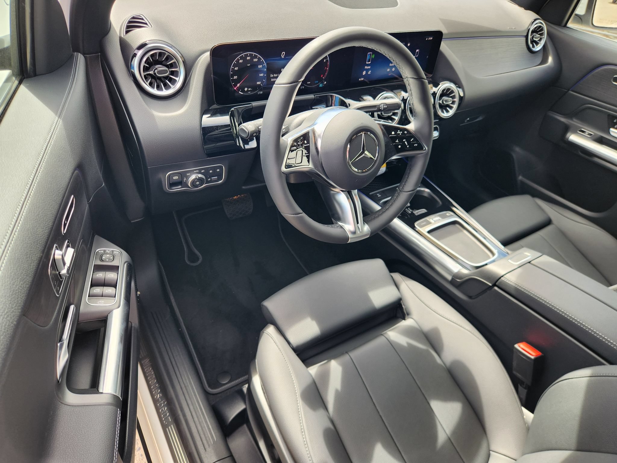New 2026 Mercedes-Benz GLA 250 4MATIC image 13