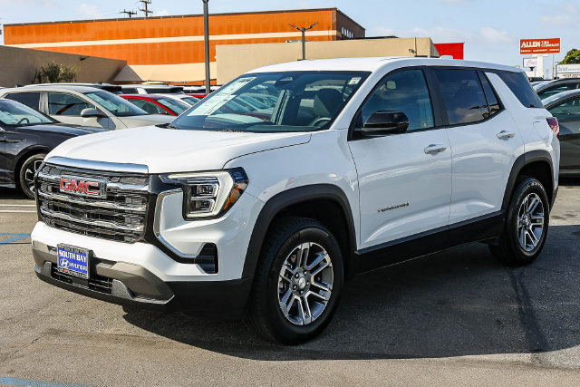 Used 2026 GMC Terrain Elevation FWD image 3