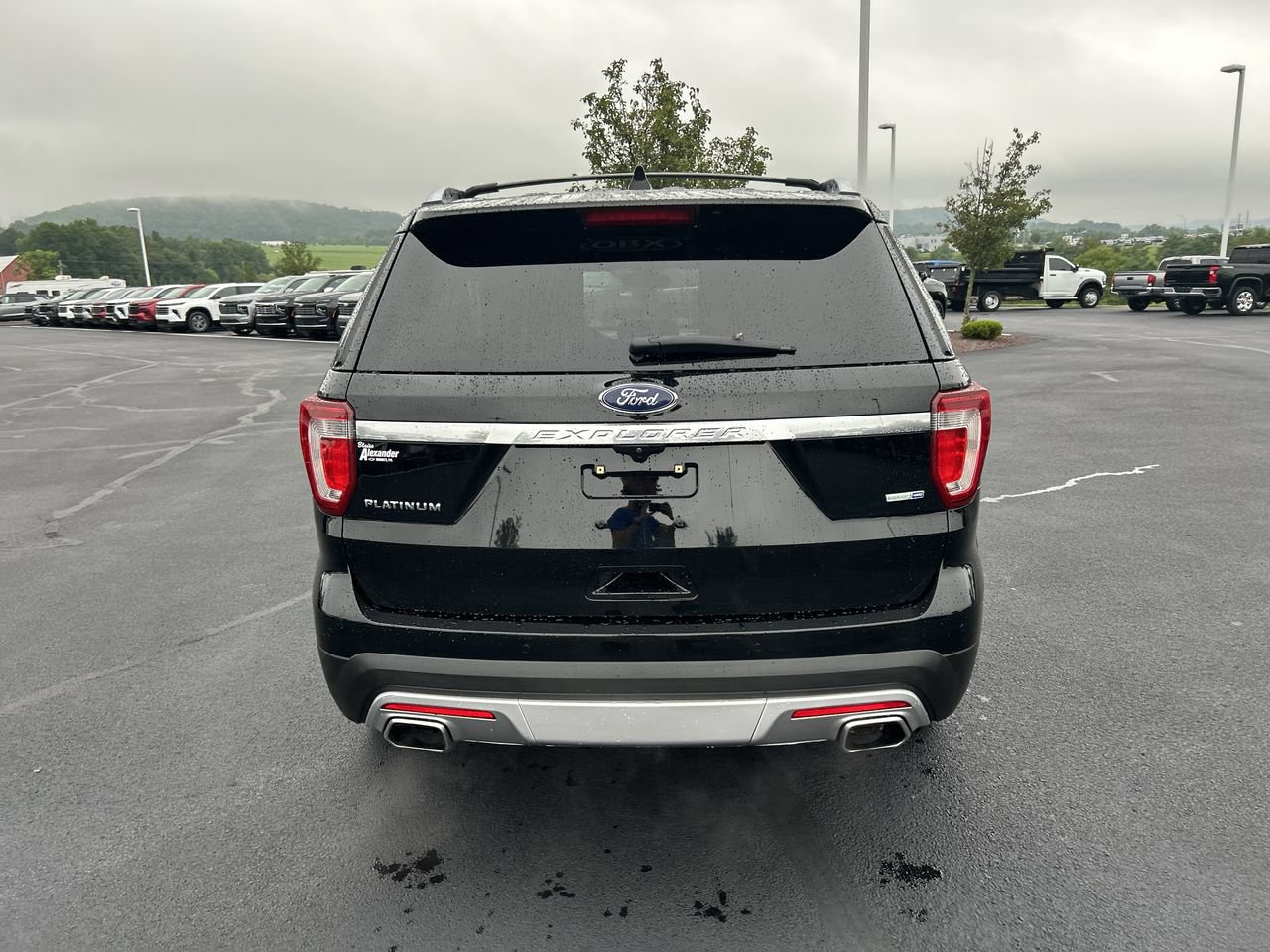 Used 2017 Ford Explorer Platinum AWD/4WD image 6