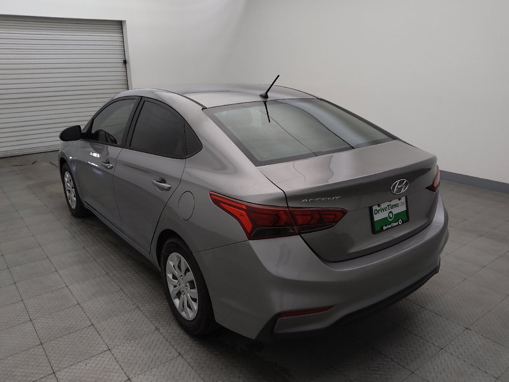 Used 2021 Hyundai Accent SE FWD image 5