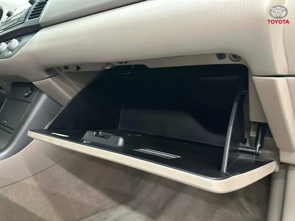 Used 2005 Toyota Camry LE image 15