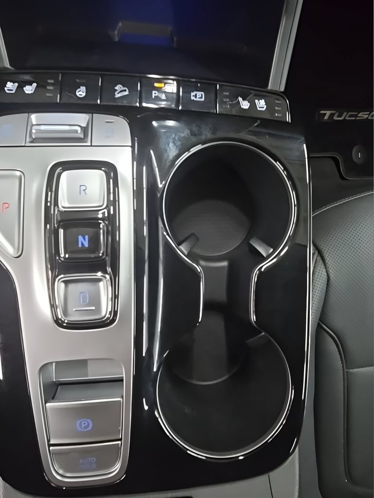 Certified 2024 Hyundai Tucson Limited AWD/4WD image 36